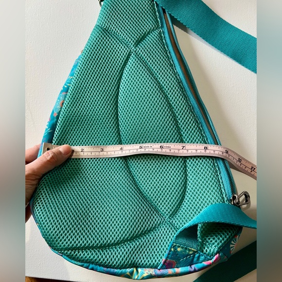 Sakroots On The Go Sling Backpack Eco Twill Deep Teal Seascape - Picture 3 of 10